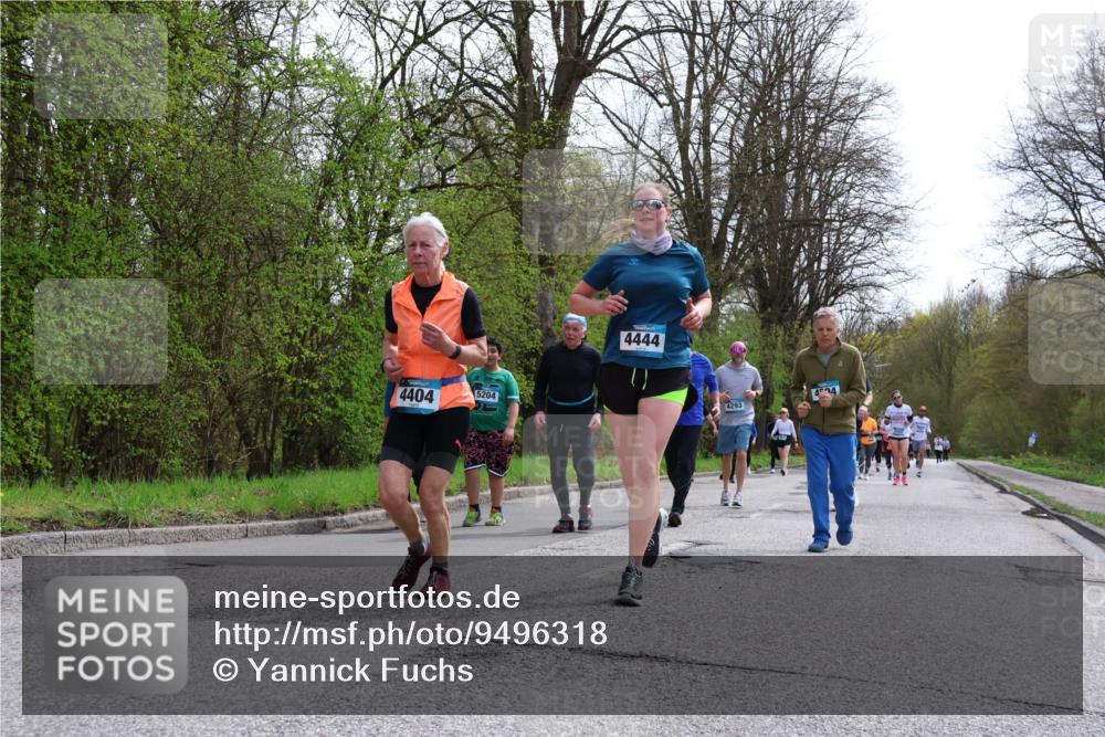 12.04.2026 - 45. Internationalen Wilhelmsburger Insellauf Yannick Fuchs http://msf.ph/oto/9496318 12.04.2026 13:07:43 Laufen 4404, 5204, 4444, 4293, 434 meine-sportfotos.de