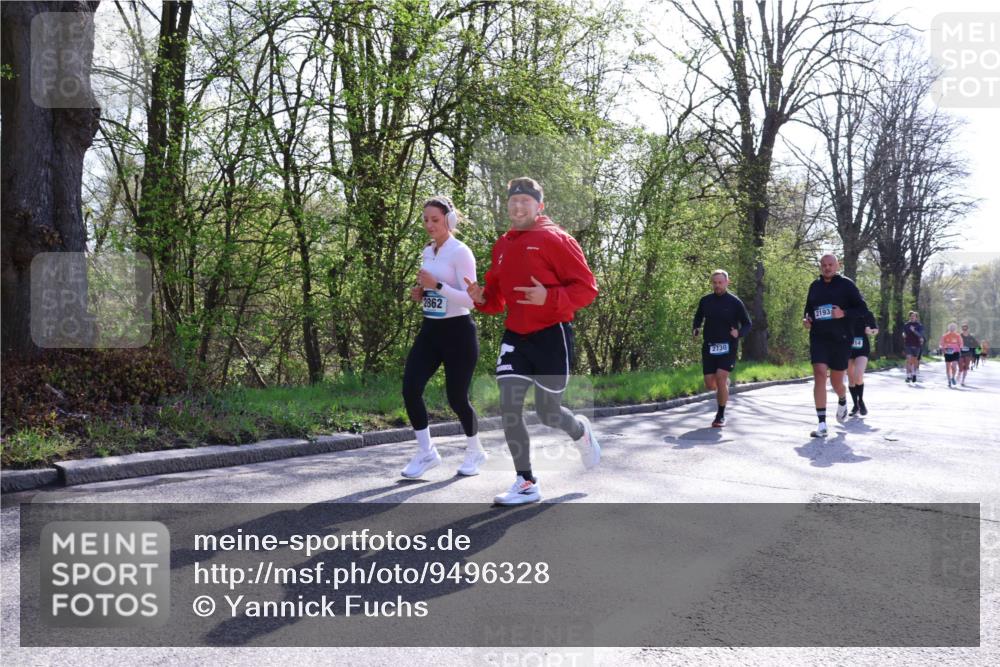 12.04.2026 - 45. Internationalen Wilhelmsburger Insellauf Yannick Fuchs http://msf.ph/oto/9496328 12.04.2026 10:52:32 Laufen 2862, 2730, 2193, 14 meine-sportfotos.de