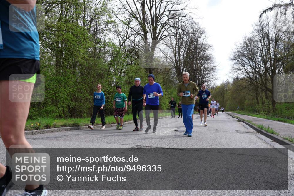 12.04.2026 - 45. Internationalen Wilhelmsburger Insellauf Yannick Fuchs http://msf.ph/oto/9496335 12.04.2026 13:07:45 Laufen 4690, 5716, 4594, 4284, 5204 meine-sportfotos.de