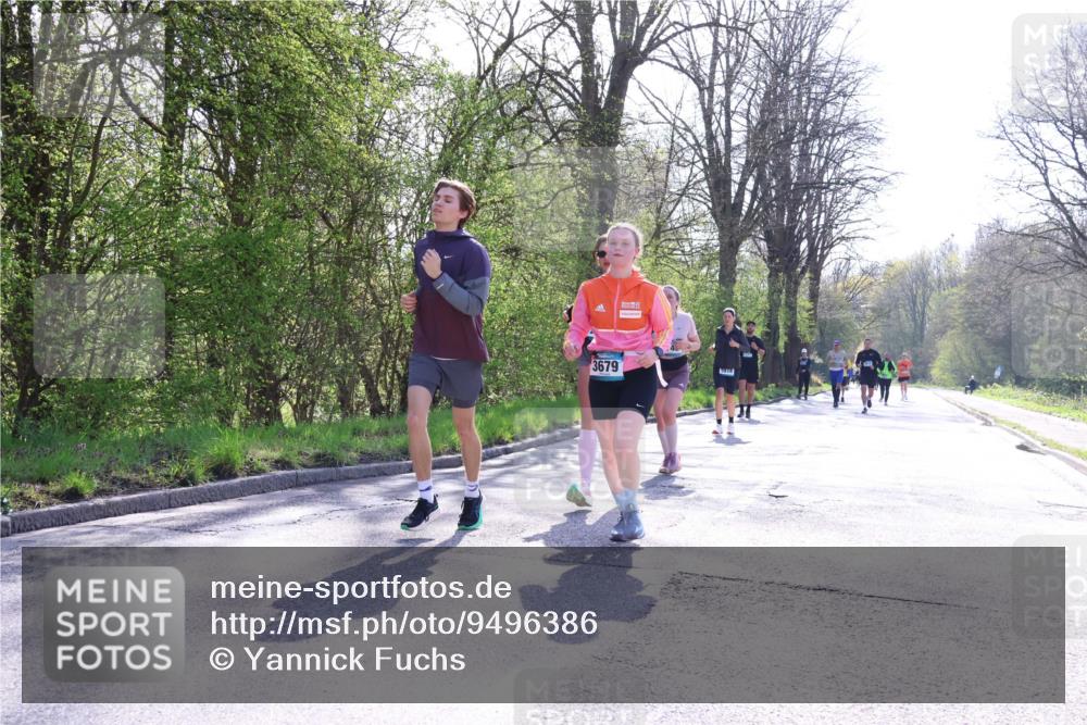 12.04.2026 - 45. Internationalen Wilhelmsburger Insellauf Yannick Fuchs http://msf.ph/oto/9496386 12.04.2026 10:52:38 Laufen 3679, 5818 meine-sportfotos.de