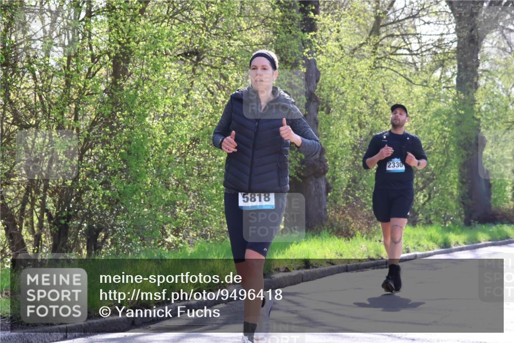 12.04.2026 - 45. Internationalen Wilhelmsburger Insellauf Yannick Fuchs http://msf.ph/oto/9496418 12.04.2026 10:52:41 Laufen 5818, 2330 meine-sportfotos.de