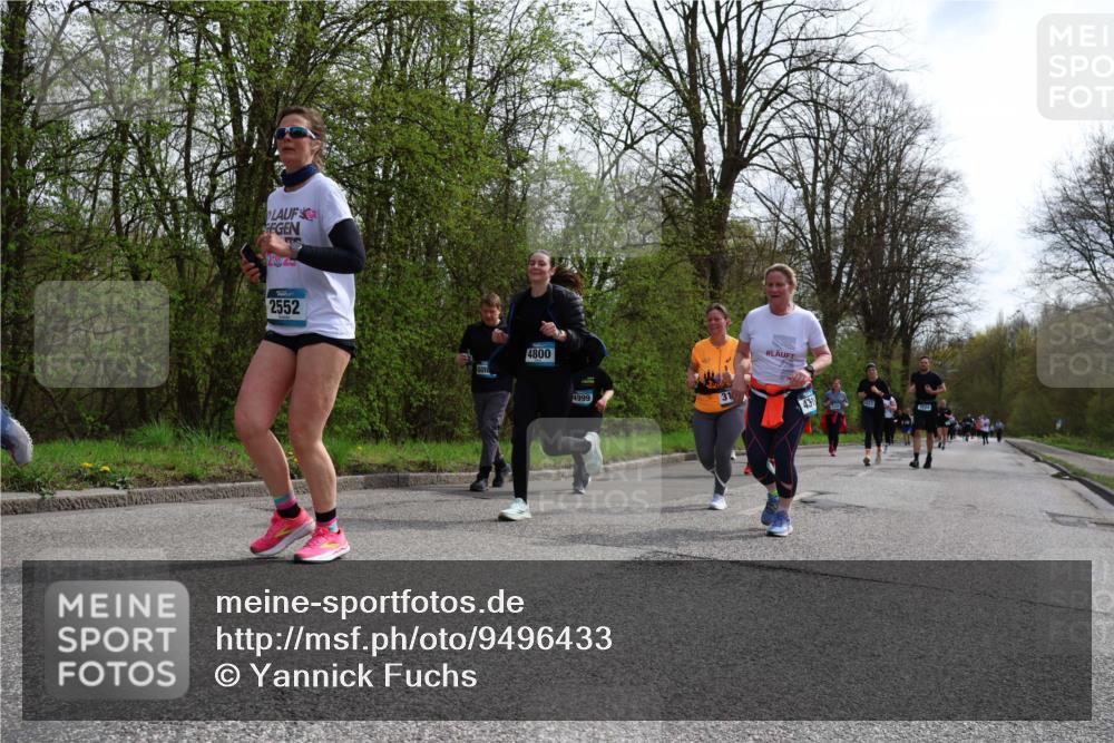 12.04.2026 - 45. Internationalen Wilhelmsburger Insellauf Yannick Fuchs http://msf.ph/oto/9496433 12.04.2026 13:07:53 Laufen 2552, 4800, 4999, 1247 meine-sportfotos.de