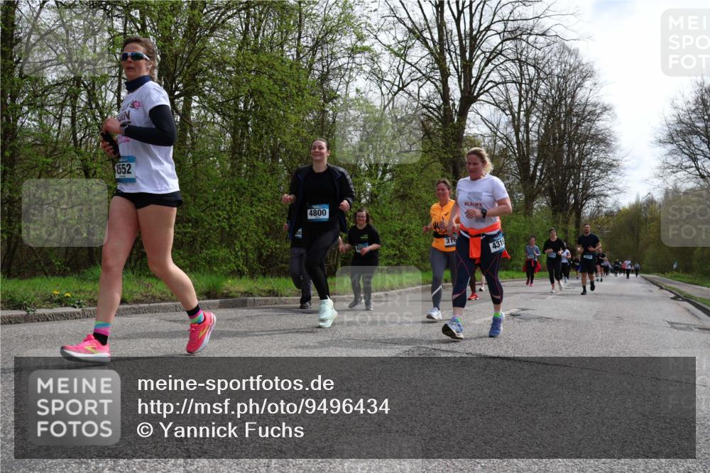 12.04.2026 - 45. Internationalen Wilhelmsburger Insellauf Yannick Fuchs http://msf.ph/oto/9496434 12.04.2026 13:07:53 Laufen 1552, 4800, 316, 4319 meine-sportfotos.de