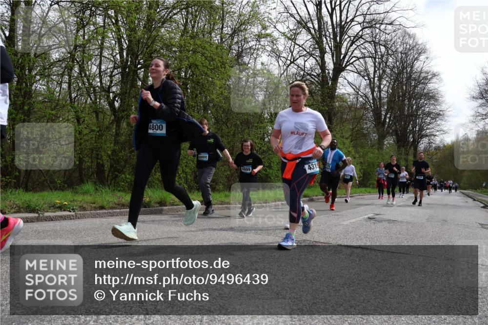 12.04.2026 - 45. Internationalen Wilhelmsburger Insellauf Yannick Fuchs http://msf.ph/oto/9496439 12.04.2026 13:07:54 Laufen 4800, 4999, 4319, 4924 meine-sportfotos.de