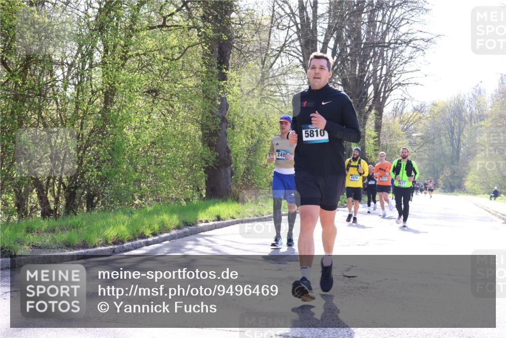 12.04.2026 - 45. Internationalen Wilhelmsburger Insellauf Yannick Fuchs http://msf.ph/oto/9496469 12.04.2026 10:52:46 Laufen 249, 5810, 39, 4476, 2015, 4477 meine-sportfotos.de