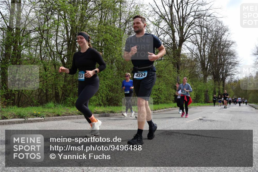 12.04.2026 - 45. Internationalen Wilhelmsburger Insellauf Yannick Fuchs http://msf.ph/oto/9496488 12.04.2026 13:07:58 Laufen 223, 2002, 4224, 4348 meine-sportfotos.de