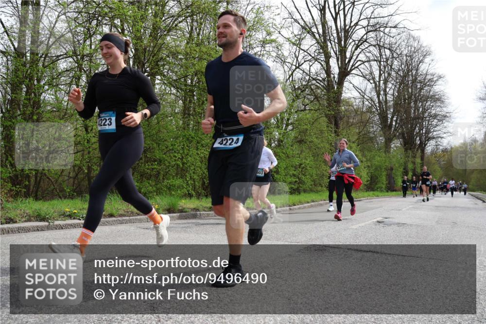 12.04.2026 - 45. Internationalen Wilhelmsburger Insellauf Yannick Fuchs http://msf.ph/oto/9496490 12.04.2026 13:07:58 Laufen 223, 4224, 603, 4345 meine-sportfotos.de