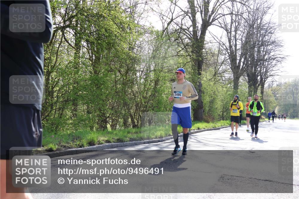 12.04.2026 - 45. Internationalen Wilhelmsburger Insellauf Yannick Fuchs http://msf.ph/oto/9496491 12.04.2026 10:52:48 Laufen 7, 38, 2495, 4476 meine-sportfotos.de