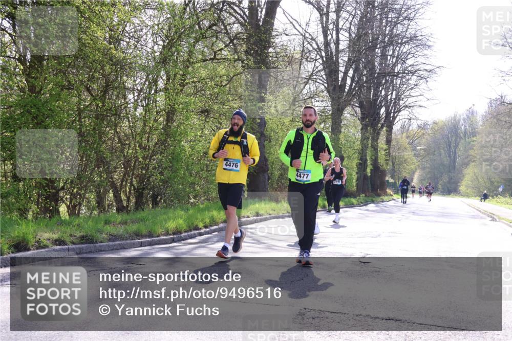 12.04.2026 - 45. Internationalen Wilhelmsburger Insellauf Yannick Fuchs http://msf.ph/oto/9496516 12.04.2026 10:52:51 Laufen 4476, 4477 meine-sportfotos.de