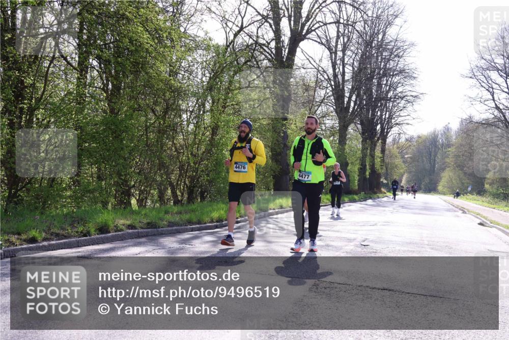 12.04.2026 - 45. Internationalen Wilhelmsburger Insellauf Yannick Fuchs http://msf.ph/oto/9496519 12.04.2026 10:52:51 Laufen 4476, 4477 meine-sportfotos.de