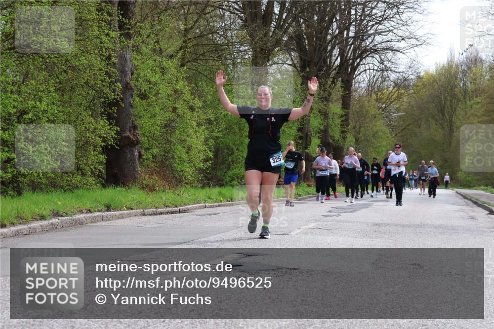 12.04.2026 - 45. Internationalen Wilhelmsburger Insellauf Yannick Fuchs http://msf.ph/oto/9496525 12.04.2026 13:08:02 Laufen 3251, 5003, 3498, 3478 meine-sportfotos.de