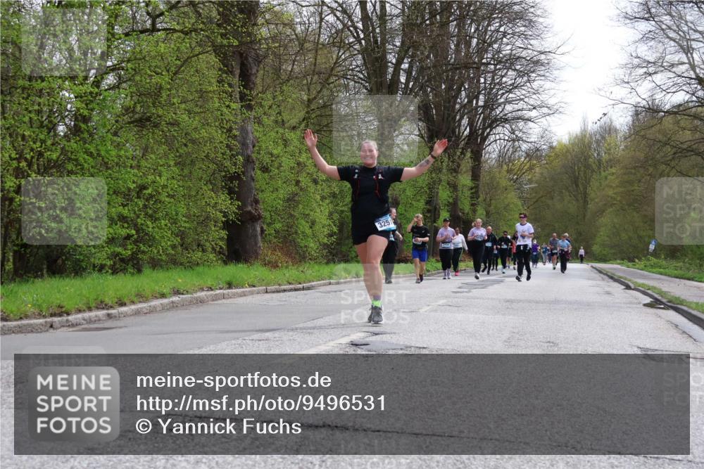 12.04.2026 - 45. Internationalen Wilhelmsburger Insellauf Yannick Fuchs http://msf.ph/oto/9496531 12.04.2026 13:08:02 Laufen 3251 meine-sportfotos.de