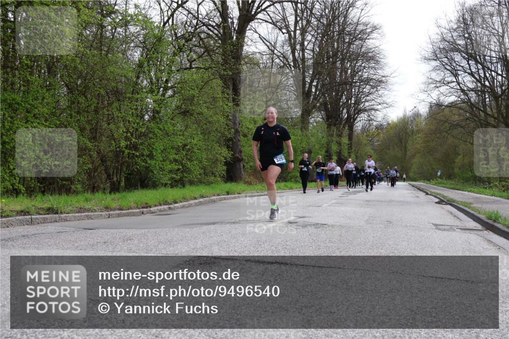12.04.2026 - 45. Internationalen Wilhelmsburger Insellauf Yannick Fuchs http://msf.ph/oto/9496540 12.04.2026 13:08:03 Laufen 3251 meine-sportfotos.de