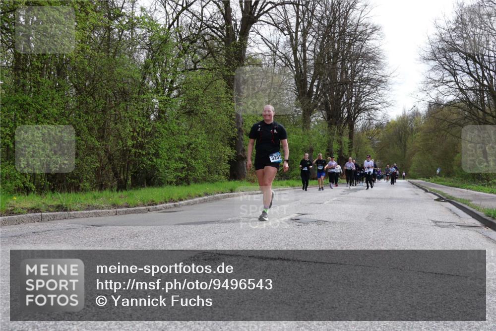 12.04.2026 - 45. Internationalen Wilhelmsburger Insellauf Yannick Fuchs http://msf.ph/oto/9496543 12.04.2026 13:08:03 Laufen 3251 meine-sportfotos.de