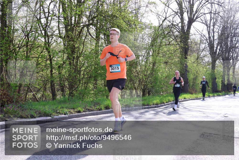 12.04.2026 - 45. Internationalen Wilhelmsburger Insellauf Yannick Fuchs http://msf.ph/oto/9496546 12.04.2026 10:52:54 Laufen 3015, 3717 meine-sportfotos.de