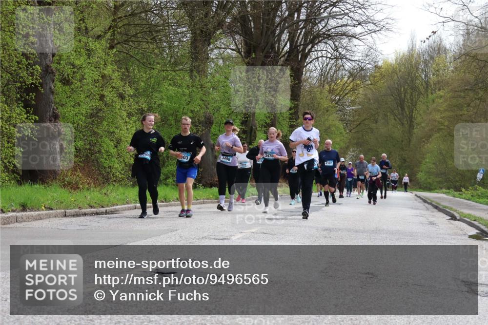 12.04.2026 - 45. Internationalen Wilhelmsburger Insellauf Yannick Fuchs http://msf.ph/oto/9496565 12.04.2026 13:08:06 Laufen 3498, 03, 2469, 3478, 4362 meine-sportfotos.de