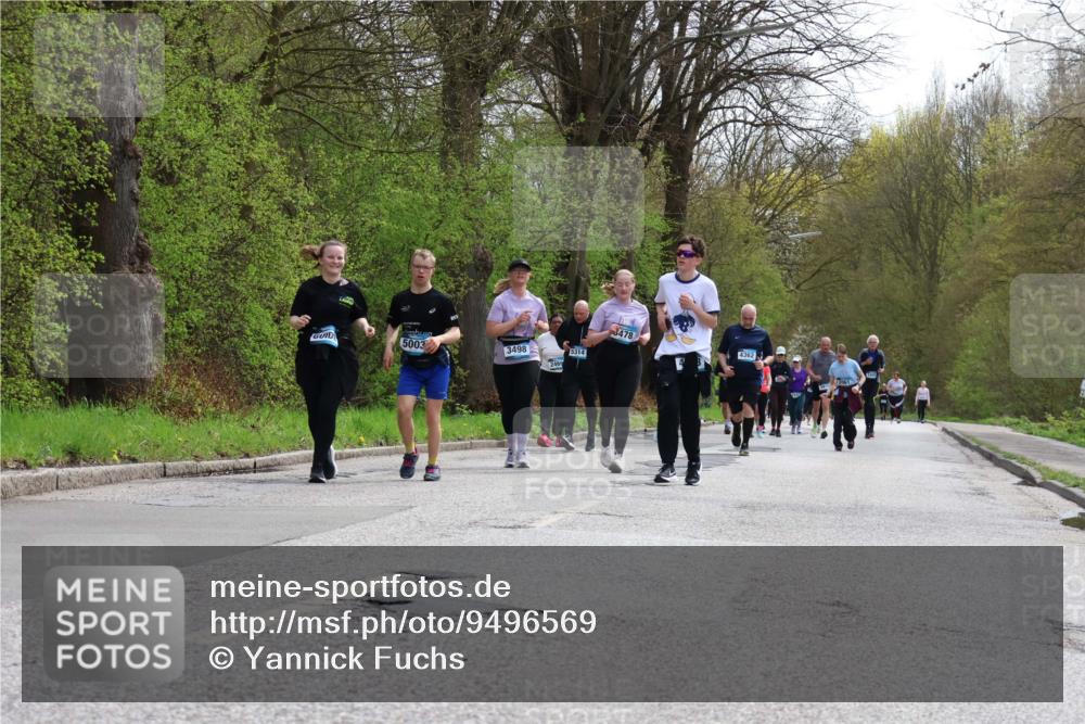 12.04.2026 - 45. Internationalen Wilhelmsburger Insellauf Yannick Fuchs http://msf.ph/oto/9496569 12.04.2026 13:08:06 Laufen 5003, 3498, 5314, 2469, 8478, 4362, 4 meine-sportfotos.de