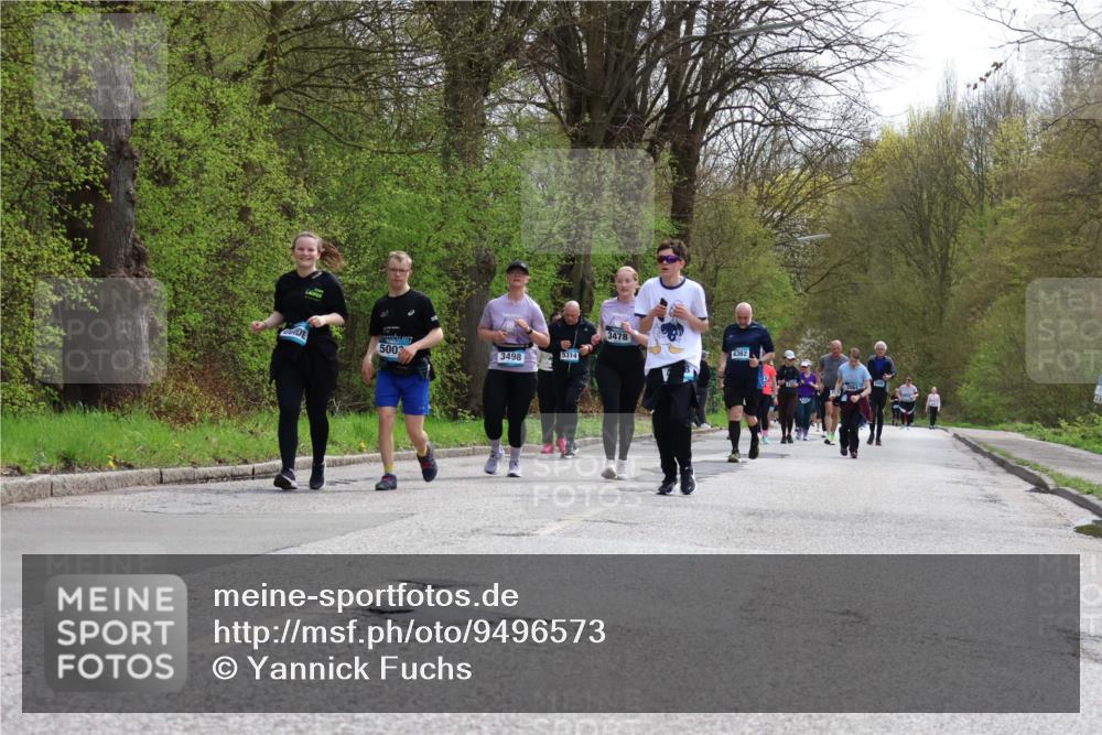 12.04.2026 - 45. Internationalen Wilhelmsburger Insellauf Yannick Fuchs http://msf.ph/oto/9496573 12.04.2026 13:08:07 Laufen 5314, 3498, 5003, 3478, 4362 meine-sportfotos.de
