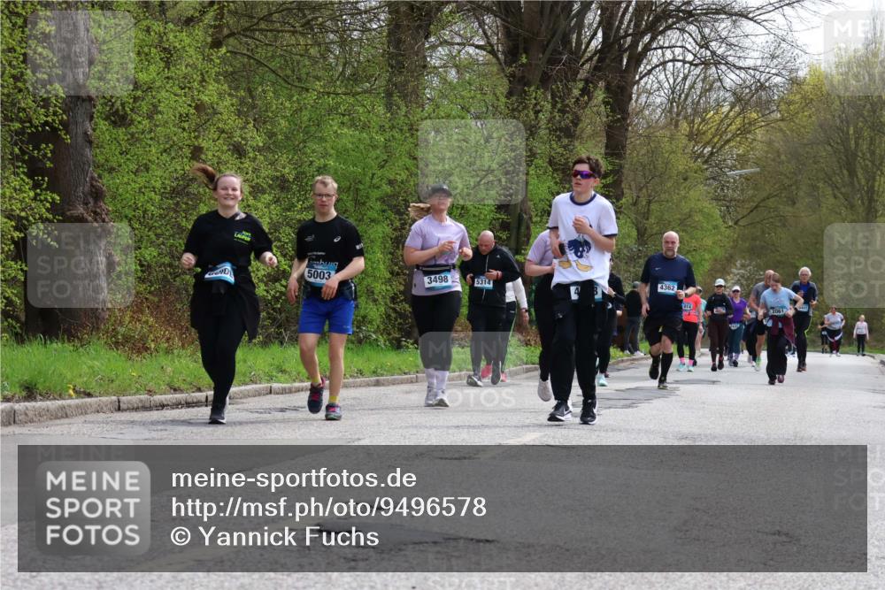 12.04.2026 - 45. Internationalen Wilhelmsburger Insellauf Yannick Fuchs http://msf.ph/oto/9496578 12.04.2026 13:08:07 Laufen 5003, 3498, 5314, 4362, 2014, 2061 meine-sportfotos.de