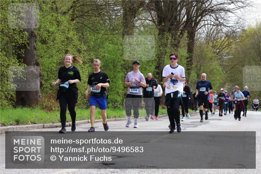 12.04.2026 - 45. Internationalen Wilhelmsburger Insellauf Yannick Fuchs http://msf.ph/oto/9496583 12.04.2026 13:08:07 Laufen 5063, 5314, 3498, 469, 473, 4362 meine-sportfotos.de