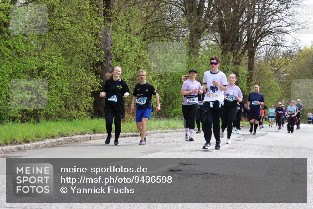 12.04.2026 - 45. Internationalen Wilhelmsburger Insellauf Yannick Fuchs http://msf.ph/oto/9496598 12.04.2026 13:08:09 Laufen 5003, 3498, 3478, 4362, 2061 meine-sportfotos.de