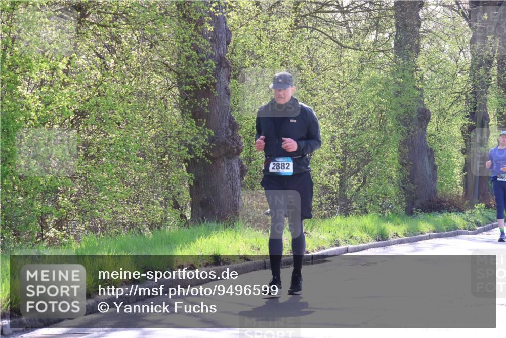 12.04.2026 - 45. Internationalen Wilhelmsburger Insellauf Yannick Fuchs http://msf.ph/oto/9496599 12.04.2026 10:53:04 Laufen 2882, 205 meine-sportfotos.de