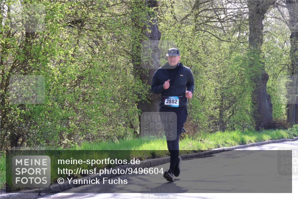 12.04.2026 - 45. Internationalen Wilhelmsburger Insellauf Yannick Fuchs http://msf.ph/oto/9496604 12.04.2026 10:53:04 Laufen 2882 meine-sportfotos.de