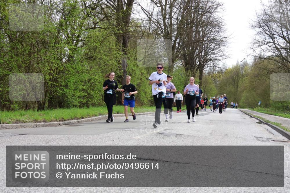 12.04.2026 - 45. Internationalen Wilhelmsburger Insellauf Yannick Fuchs http://msf.ph/oto/9496614 12.04.2026 13:08:10 Laufen 5003, 8498, 3478 meine-sportfotos.de