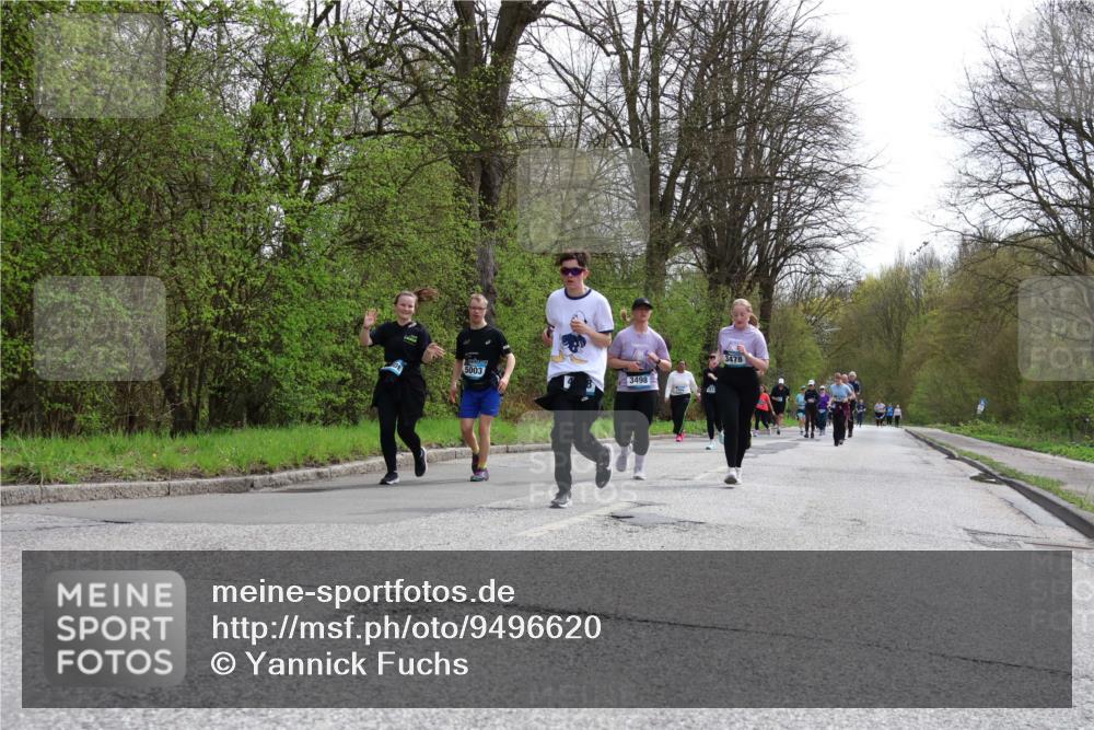 12.04.2026 - 45. Internationalen Wilhelmsburger Insellauf Yannick Fuchs http://msf.ph/oto/9496620 12.04.2026 13:08:10 Laufen 5003, 3498, 3478 meine-sportfotos.de
