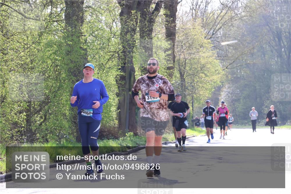 12.04.2026 - 45. Internationalen Wilhelmsburger Insellauf Yannick Fuchs http://msf.ph/oto/9496626 12.04.2026 10:53:08 Laufen 2050, 3145, 2778 meine-sportfotos.de