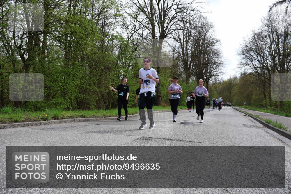 12.04.2026 - 45. Internationalen Wilhelmsburger Insellauf Yannick Fuchs http://msf.ph/oto/9496635 12.04.2026 13:08:12 Laufen 3498, 3478 meine-sportfotos.de