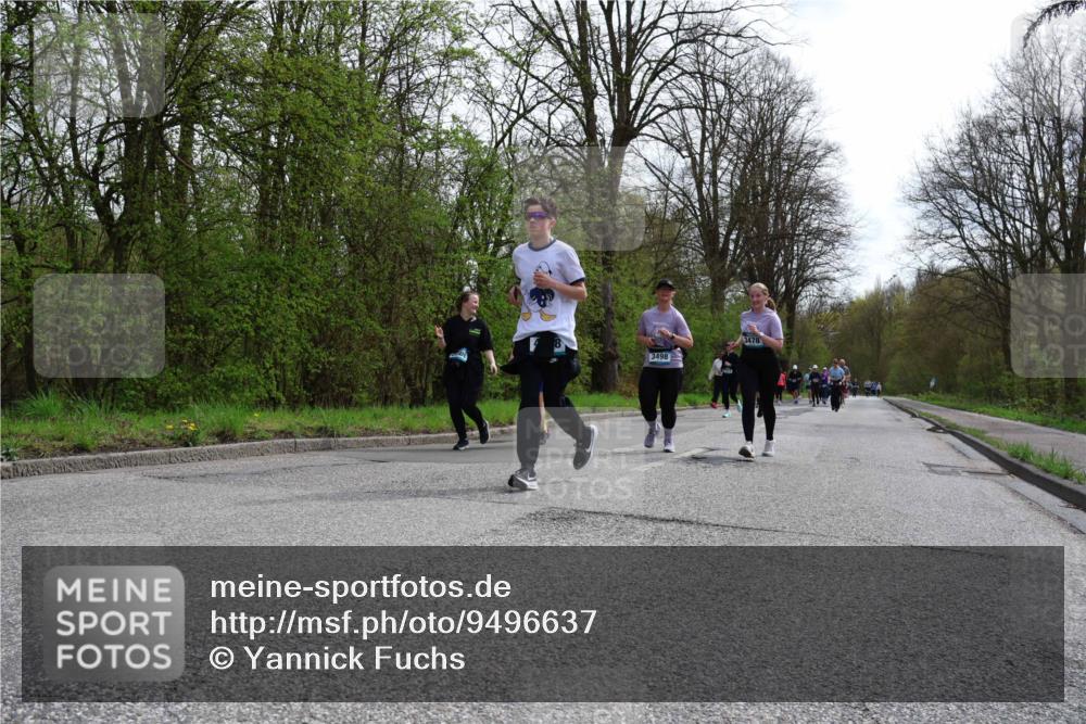12.04.2026 - 45. Internationalen Wilhelmsburger Insellauf Yannick Fuchs http://msf.ph/oto/9496637 12.04.2026 13:08:12 Laufen 3498, 3478 meine-sportfotos.de