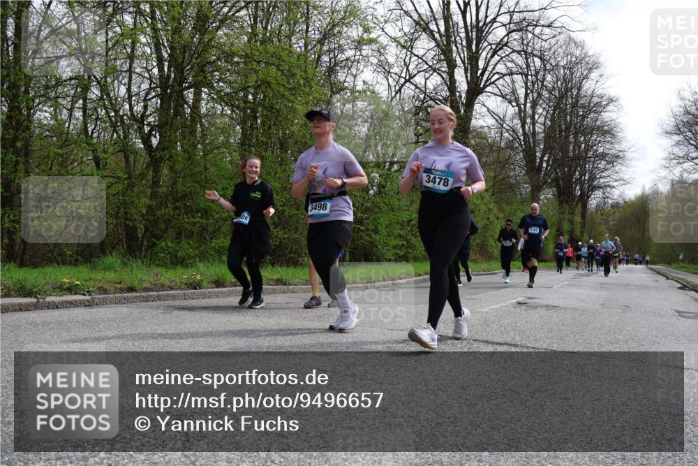 12.04.2026 - 45. Internationalen Wilhelmsburger Insellauf Yannick Fuchs http://msf.ph/oto/9496657 12.04.2026 13:08:14 Laufen 3498, 3478, 4362 meine-sportfotos.de