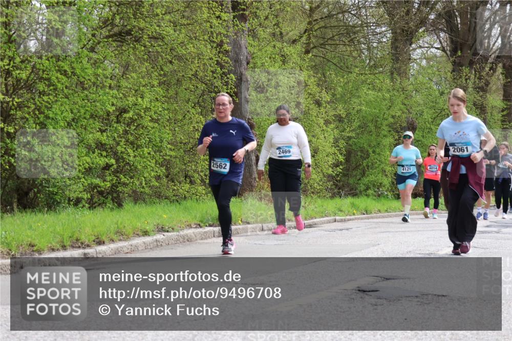 12.04.2026 - 45. Internationalen Wilhelmsburger Insellauf Yannick Fuchs http://msf.ph/oto/9496708 12.04.2026 13:08:19 Laufen 2562, 2469, 4121, 4014, 2061 meine-sportfotos.de