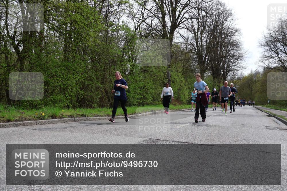 12.04.2026 - 45. Internationalen Wilhelmsburger Insellauf Yannick Fuchs http://msf.ph/oto/9496730 12.04.2026 13:08:21 Laufen 2562, 3015 meine-sportfotos.de