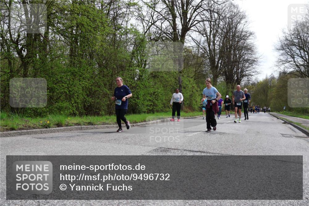 12.04.2026 - 45. Internationalen Wilhelmsburger Insellauf Yannick Fuchs http://msf.ph/oto/9496732 12.04.2026 13:08:21 Laufen 2562, 2061, 3915 meine-sportfotos.de