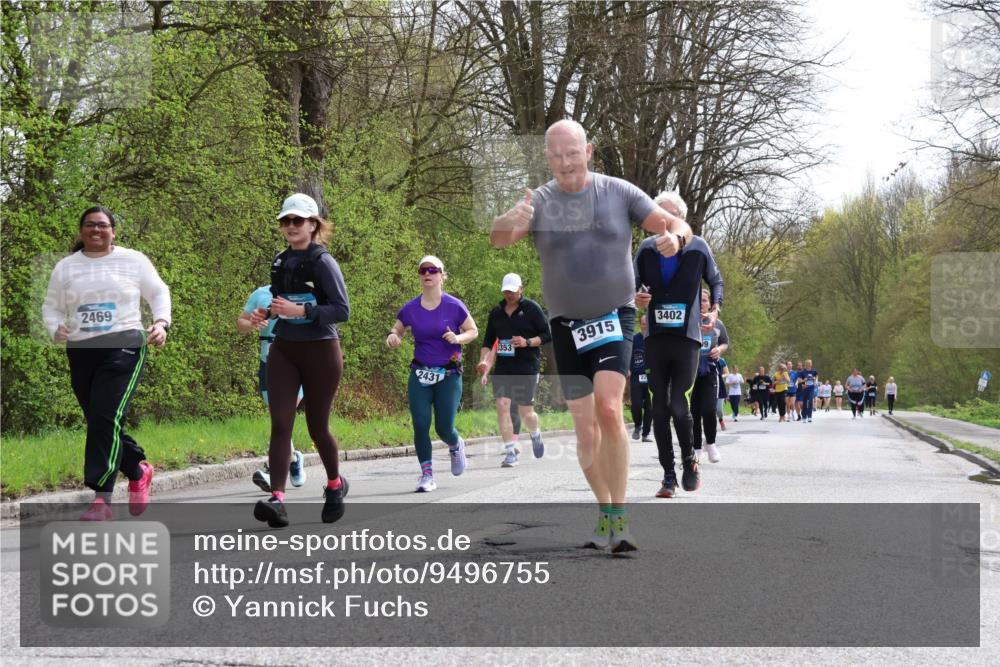 12.04.2026 - 45. Internationalen Wilhelmsburger Insellauf Yannick Fuchs http://msf.ph/oto/9496755 12.04.2026 13:08:23 Laufen 2469, 2431, 1353, 3915, 3402 meine-sportfotos.de