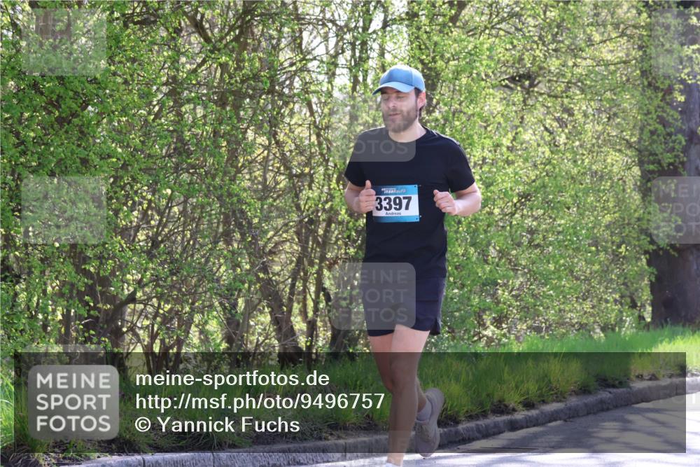 12.04.2026 - 45. Internationalen Wilhelmsburger Insellauf Yannick Fuchs http://msf.ph/oto/9496757 12.04.2026 10:53:23 Laufen 3397 meine-sportfotos.de