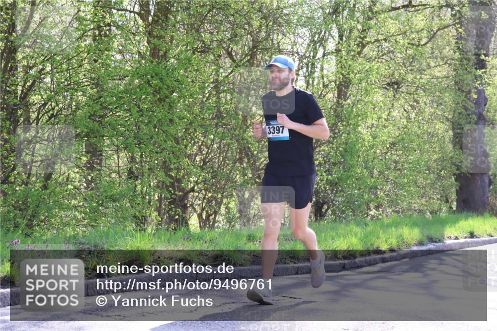 12.04.2026 - 45. Internationalen Wilhelmsburger Insellauf Yannick Fuchs http://msf.ph/oto/9496761 12.04.2026 10:53:23 Laufen 3397 meine-sportfotos.de