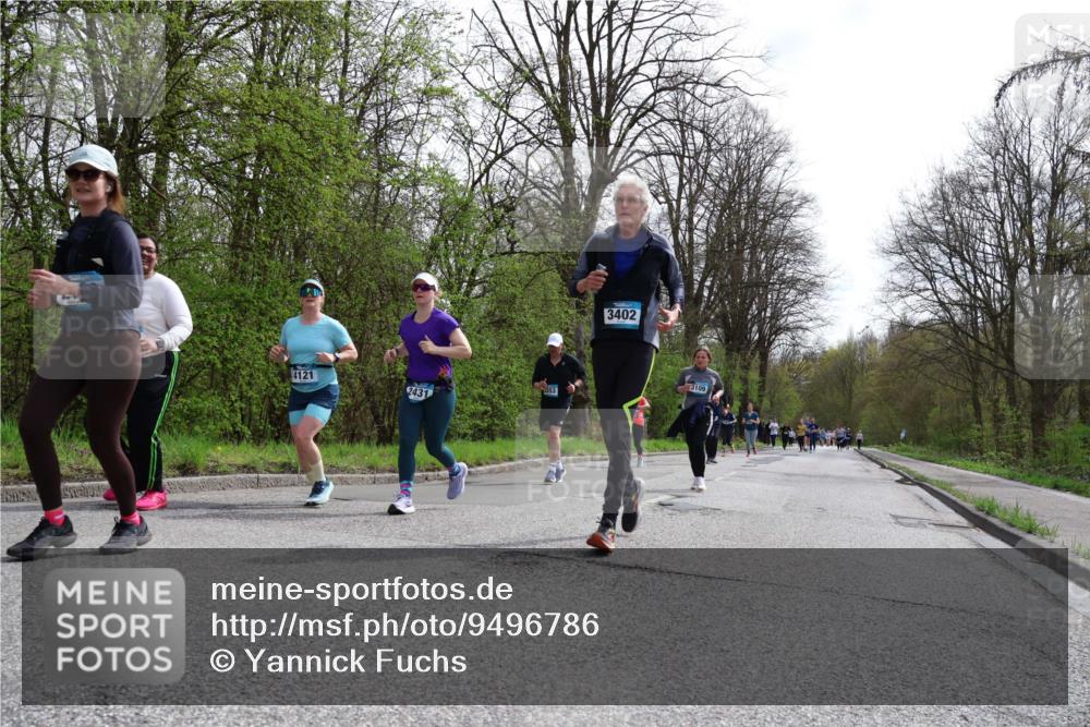 12.04.2026 - 45. Internationalen Wilhelmsburger Insellauf Yannick Fuchs http://msf.ph/oto/9496786 12.04.2026 13:08:26 Laufen 4121, 2431, 3402, 3109 meine-sportfotos.de