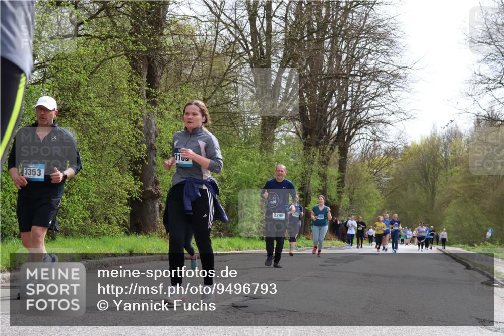 12.04.2026 - 45. Internationalen Wilhelmsburger Insellauf Yannick Fuchs http://msf.ph/oto/9496793 12.04.2026 13:08:27 Laufen 3353, 3105, 2246, 3998 meine-sportfotos.de