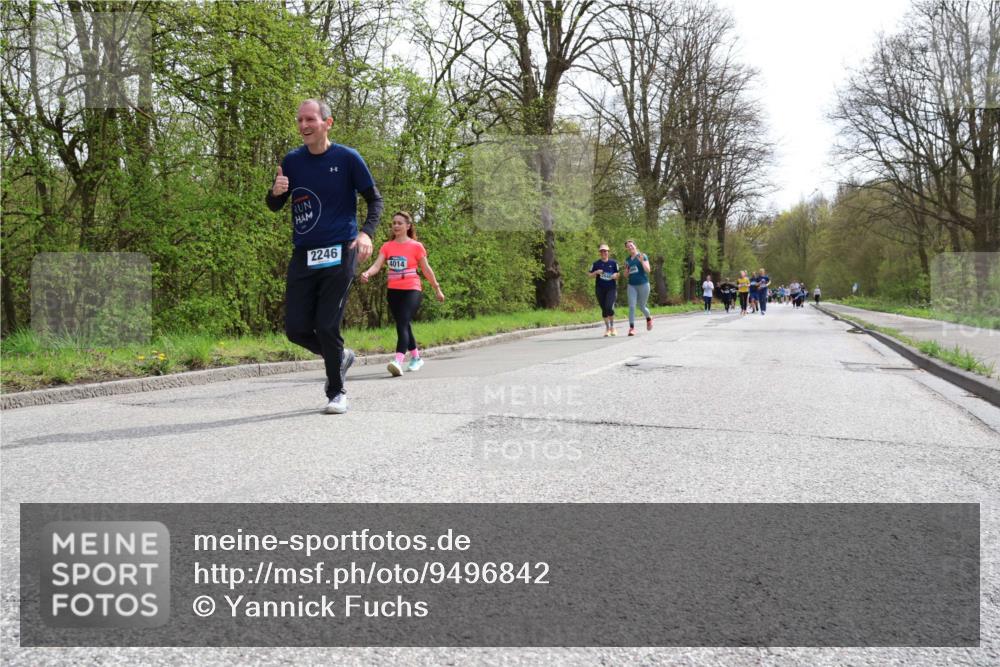 12.04.2026 - 45. Internationalen Wilhelmsburger Insellauf Yannick Fuchs http://msf.ph/oto/9496842 12.04.2026 13:08:31 Laufen 2246, 4014 meine-sportfotos.de