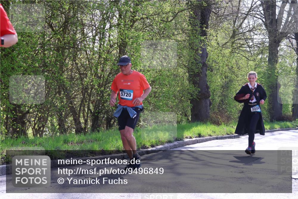 12.04.2026 - 45. Internationalen Wilhelmsburger Insellauf Yannick Fuchs http://msf.ph/oto/9496849 12.04.2026 10:53:33 Laufen 19, 5720, 2800 meine-sportfotos.de