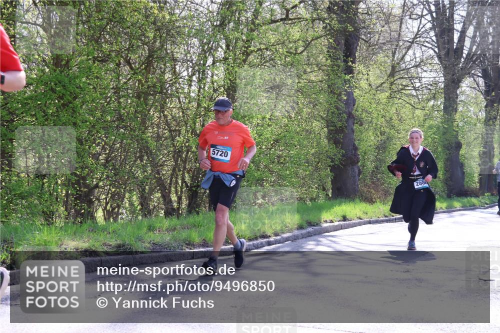 12.04.2026 - 45. Internationalen Wilhelmsburger Insellauf Yannick Fuchs http://msf.ph/oto/9496850 12.04.2026 10:53:33 Laufen 19, 5720, 2800 meine-sportfotos.de