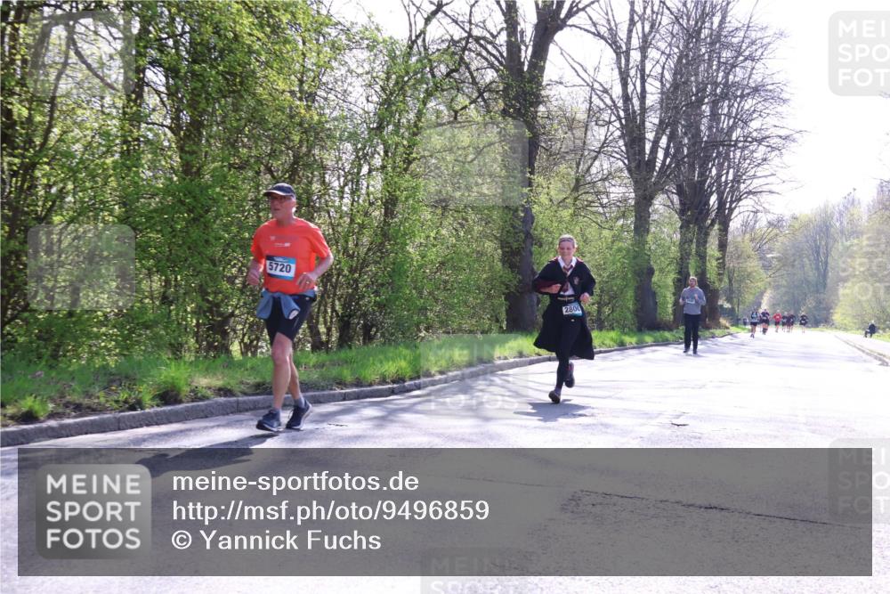 12.04.2026 - 45. Internationalen Wilhelmsburger Insellauf Yannick Fuchs http://msf.ph/oto/9496859 12.04.2026 10:53:34 Laufen 5720, 2800 meine-sportfotos.de