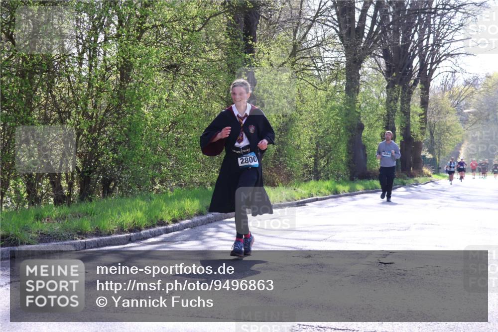 12.04.2026 - 45. Internationalen Wilhelmsburger Insellauf Yannick Fuchs http://msf.ph/oto/9496863 12.04.2026 10:53:34 Laufen 2800, 4564 meine-sportfotos.de