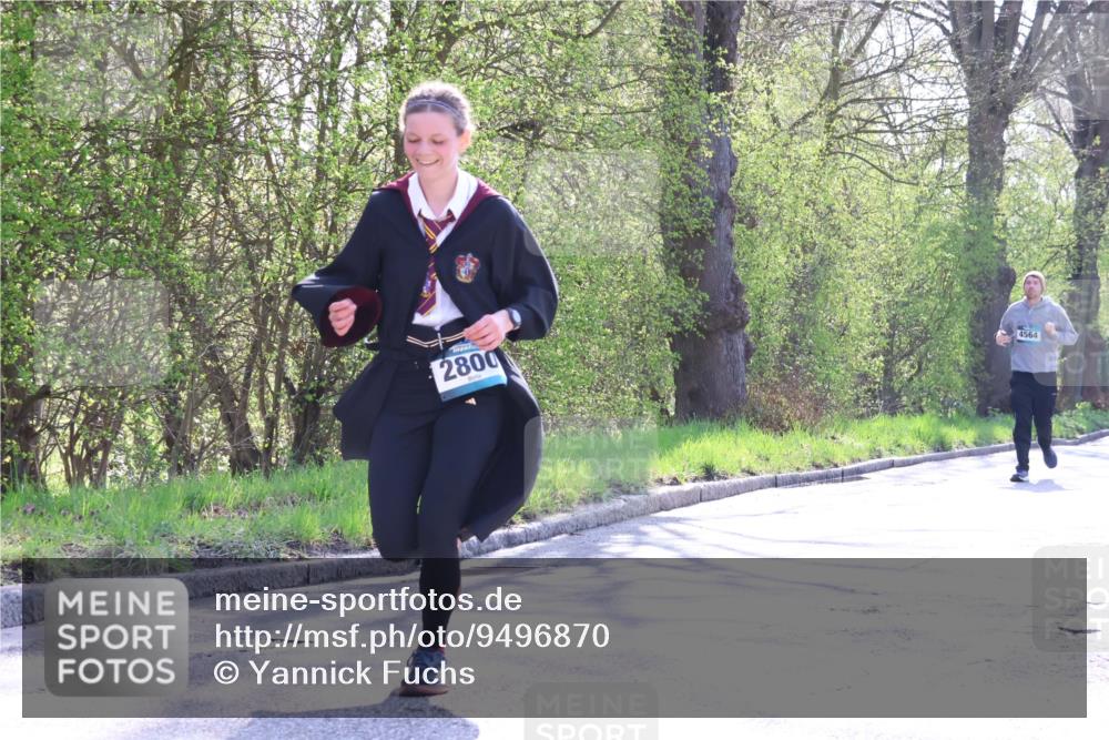 12.04.2026 - 45. Internationalen Wilhelmsburger Insellauf Yannick Fuchs http://msf.ph/oto/9496870 12.04.2026 10:53:35 Laufen 2800, 4564 meine-sportfotos.de