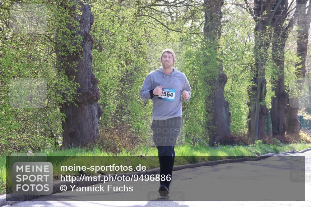 12.04.2026 - 45. Internationalen Wilhelmsburger Insellauf Yannick Fuchs http://msf.ph/oto/9496886 12.04.2026 10:53:38 Laufen 564 meine-sportfotos.de