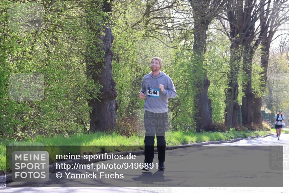 12.04.2026 - 45. Internationalen Wilhelmsburger Insellauf Yannick Fuchs http://msf.ph/oto/9496891 12.04.2026 10:53:38 Laufen 4564 meine-sportfotos.de