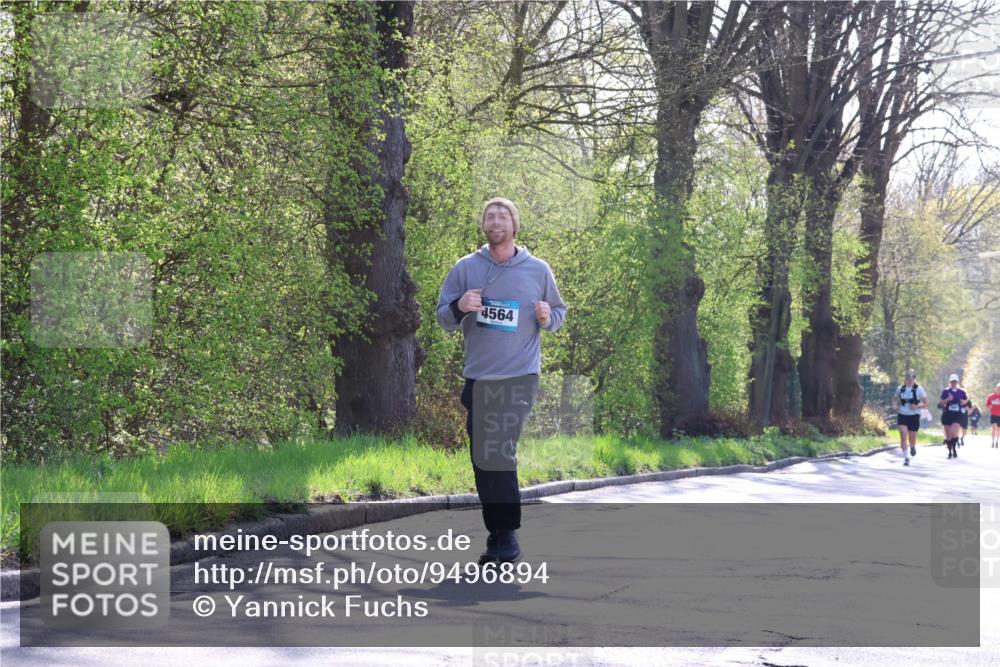 12.04.2026 - 45. Internationalen Wilhelmsburger Insellauf Yannick Fuchs http://msf.ph/oto/9496894 12.04.2026 10:53:38 Laufen 4564 meine-sportfotos.de